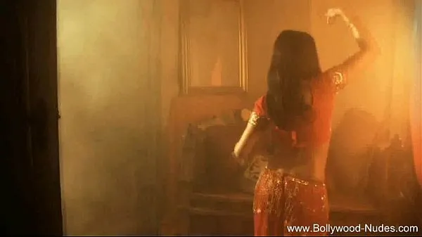 Friske In Love With Bollywood Girl bedste videoer