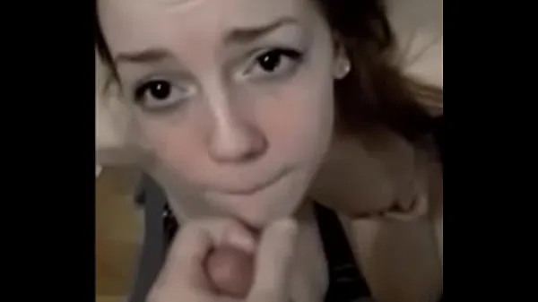 Nouvelles Ma femme, en partie en train de sucer, fait une autre séparation meilleures vidéos