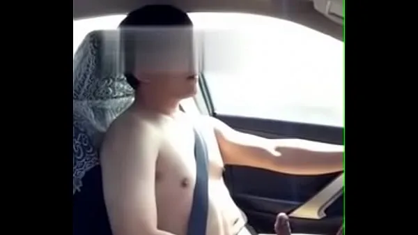 Nové Chinese guy jerking on the way (2 najlepšie videá