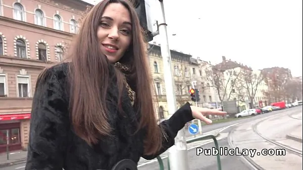 Tuoreet Hot Russian Milf picked up in public parasta videota