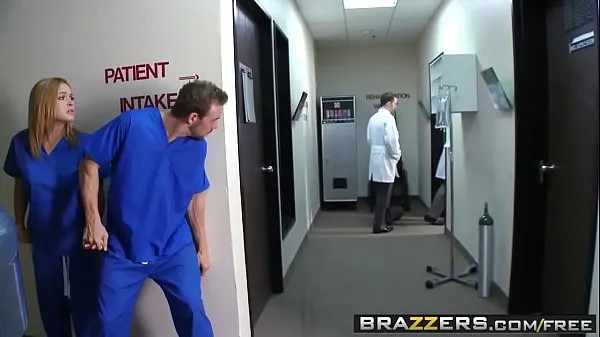 Nuovi Brazzers - Doctor Adventures - Naughty Nurses con Krissy Lynn e Erik Everhardvideo migliori