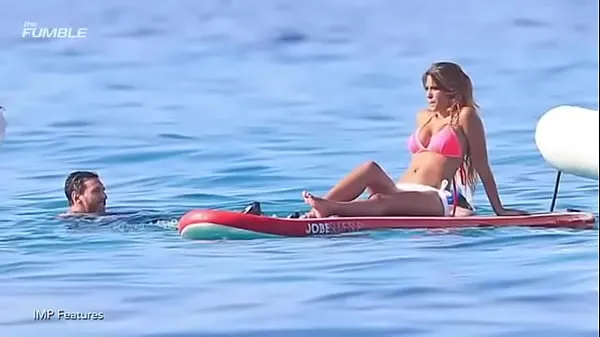 Nuovi Lionel Messi fucks his girlfriend on the boat press this link to watch all videovideo migliori