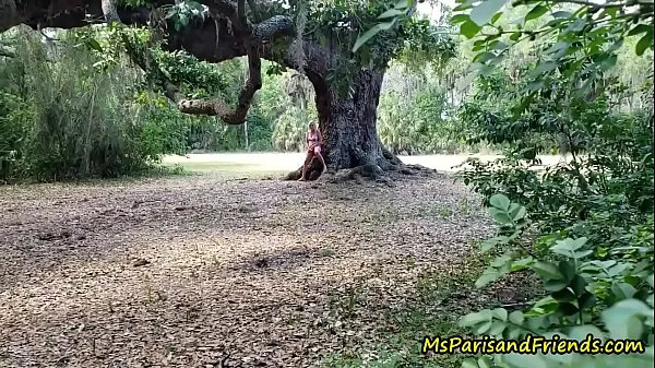 Nejnovější Ms Paris Finds Voyeurs in the Park nejlepší videa
