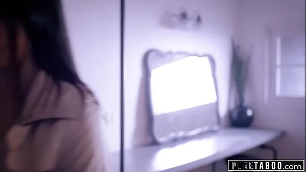 Sveži PURE TABOO Emily Willis Submits for Her 2 Doms najboljši videoposnetki
