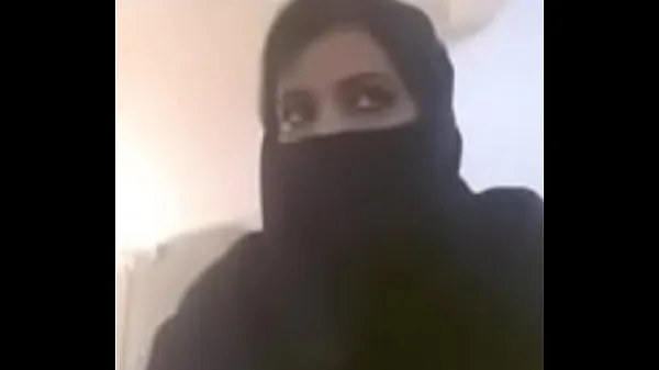 ใหม่ Muslim hot milf expose her boobs in videocall วิดีโอที่ดีที่สุด