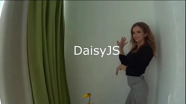 Nieuwe Daisy JS high-profile model girl at Satingirls | webcam girls erotic chat| webcam girls beste video's