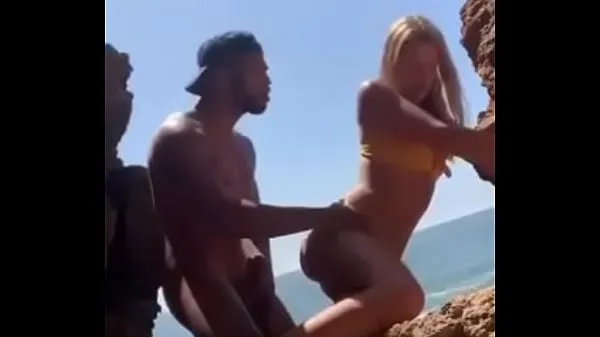 Sveži Juan on the beach najboljši videoposnetki