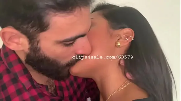 Gonzalo and Claudia Kissing Saturdayأفضل مقاطع الفيديو الجديدة