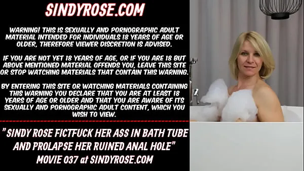 Taze Sindy Rose fistfuck her ass in bath tube and prolapse her ruined anal hole en iyi Videolar