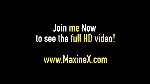Friske Asian Milf Maxine X, stuffs her Asian muff with a huge big black cock, making her almost with pleasure as she milks this massive ebony shaft like a pro! Full Video & MaxineX Live bedste videoer