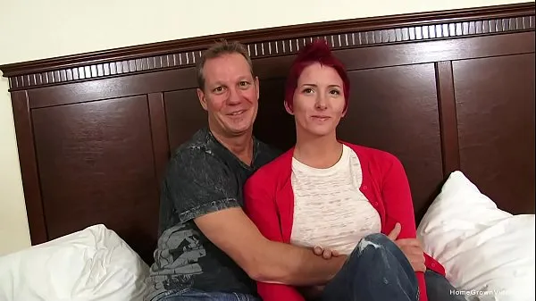 Nya Horny couple make their first homemade porno bästa videoklipp