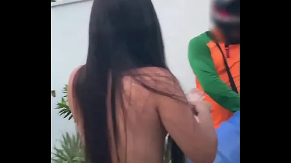 Entregador de água fica louco com a esposa pelada Luana Kazaki Video hay nhất mới