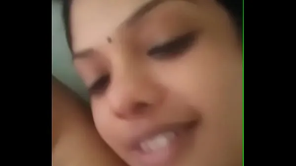 Nouvelles Célèbre fille du Kerala meilleures vidéos