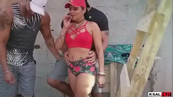 Tuoreet Ksal Hot and his friend Pitbull porn try to break into a house under construction to fuck, but the mosquitoes fucked with them parasta videota