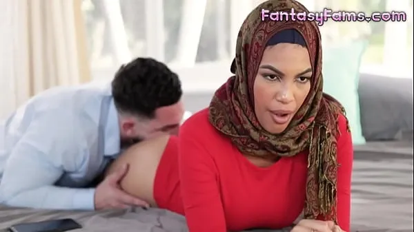 Fucking Muslim Converted Stepsister With Her Hijab On - Maya Farrell, Peter Green - Family Strokes Video hay nhất mới