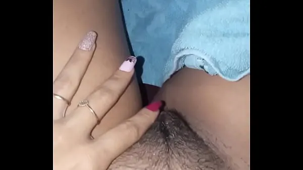 Brunette exhibiting on Whatsapp the Pentelhuda Pussy Video terbaik baharu