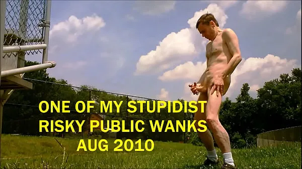 تازہ REALY RISKY PUBLIC SUBURBAN FIELD NAKED JACK OFF AUGUST 2012 بہترین ویڈیوز