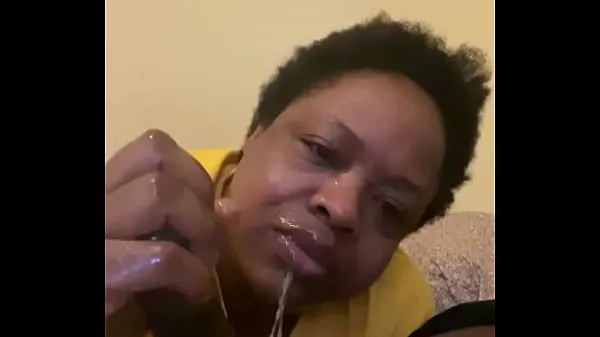 Mature ebony bbw gets throat fucked by Gansgta BBC Video terbaik baru