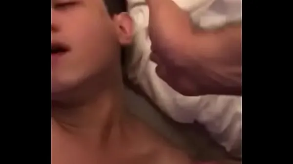 新鮮な18 years old learning to suck cockベスト動画