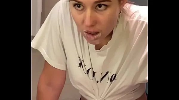 Fresh Fucked the baby in the mouth while brushing her teeth. Sucked in the bath and got cum on her face. Jolie Butt. home video best Videos