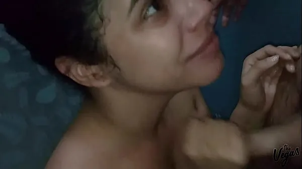 Casero, jovencita venezolana mamando a escondidas en el baño! siguela en instagram y twitter mejores vídeos nuevos