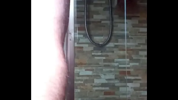 old man in the showerأفضل مقاطع الفيديو الجديدة