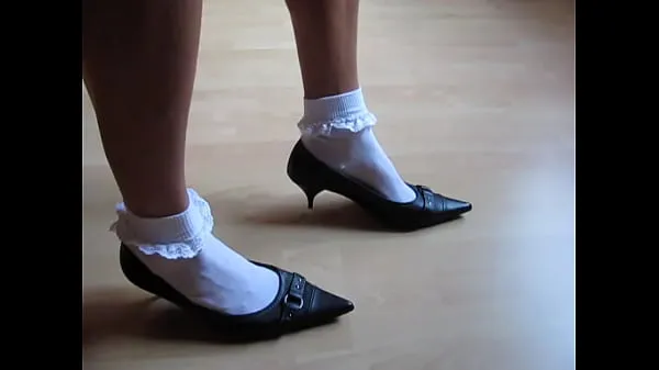 Свежие shoeplay in leather high heels and girlie socks - Isabelle-Sandrine knows how to tease лучшие видео